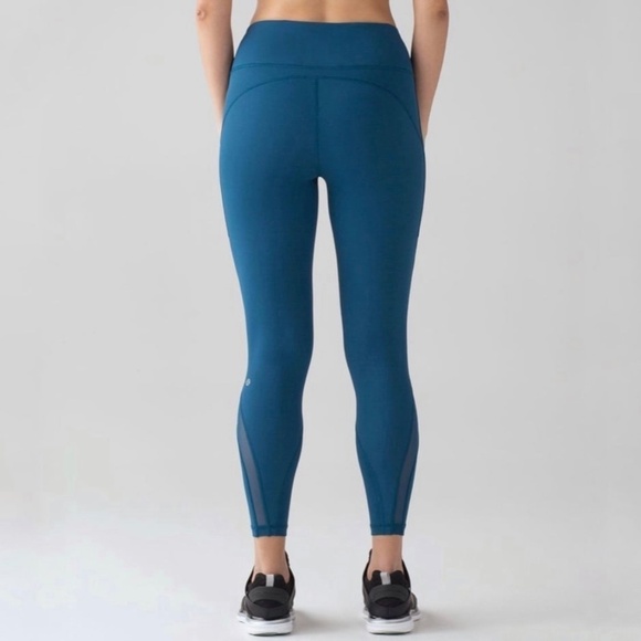 Lululemon Invigorate 7/8 Tight Poseidon - Picture 3 of 12